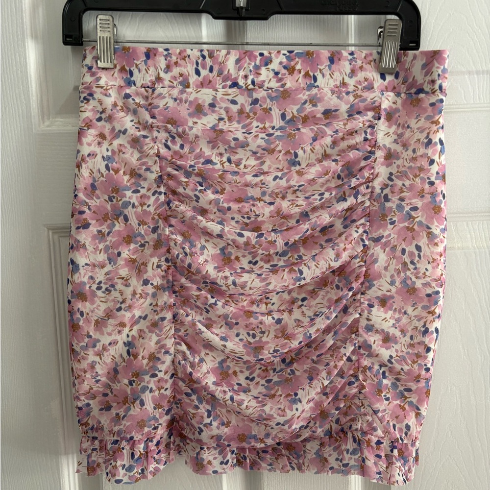 Free People Pink Floral Ruched Mini Skirt Size M 3 for $25